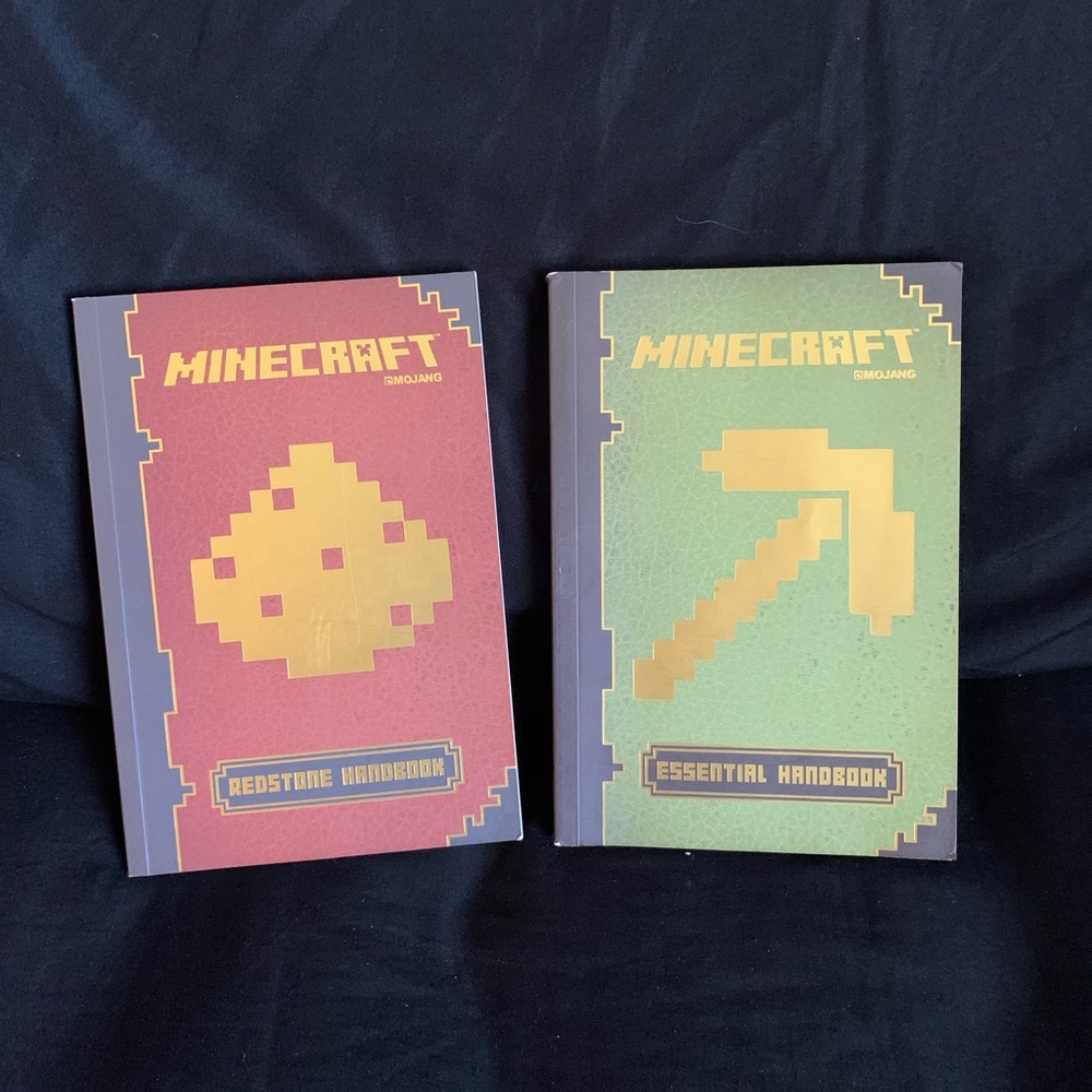 MINECRAFT Redstone and Essential Handbooks Set